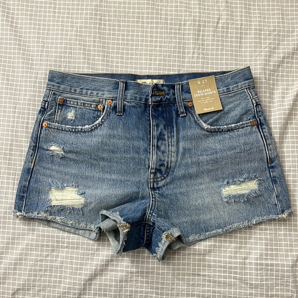 NWT Madewell Relaxed Denim short in size 27